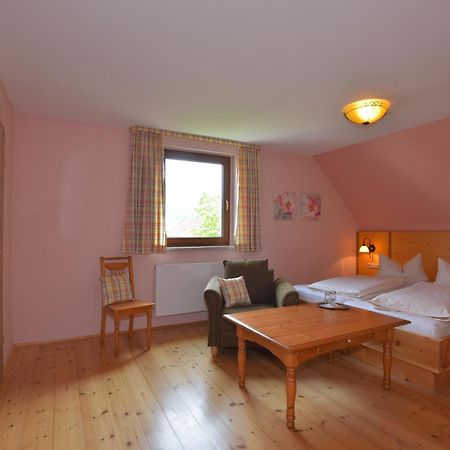 Landhotel Zur Pferdetraenke Schleid Exterior photo