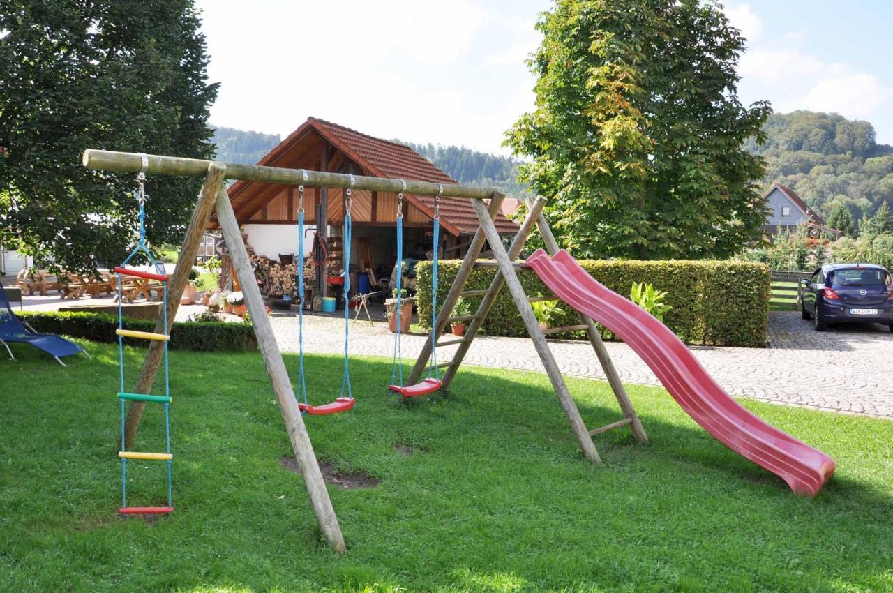Landhotel Zur Pferdetraenke Schleid Exterior photo